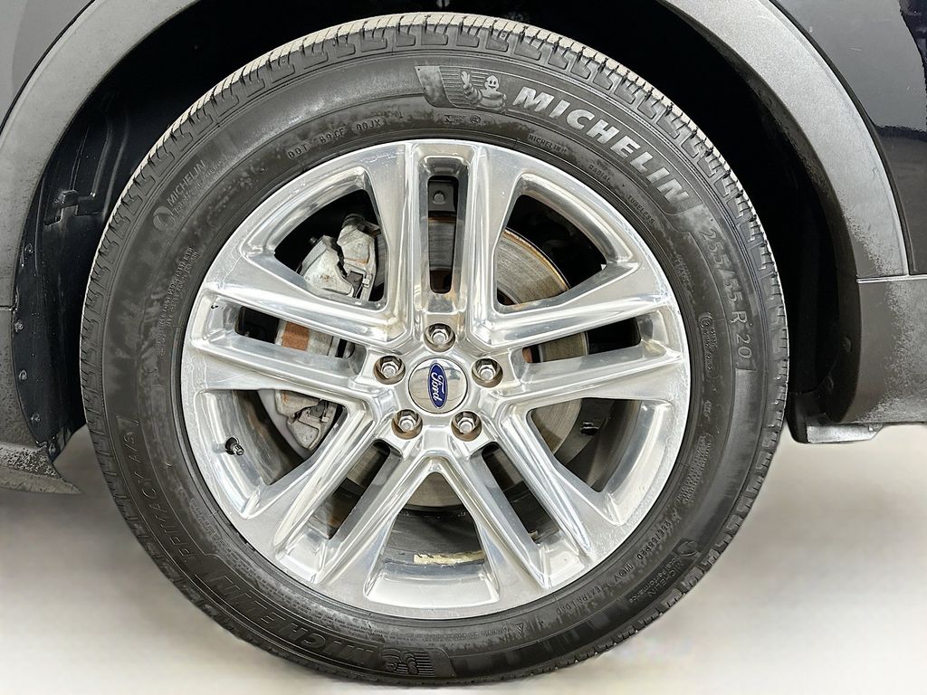 Thumbnail: 2016 Ford Explorer - 7