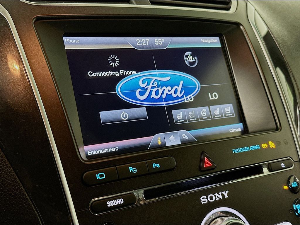 Thumbnail: 2016 Ford Explorer - 15