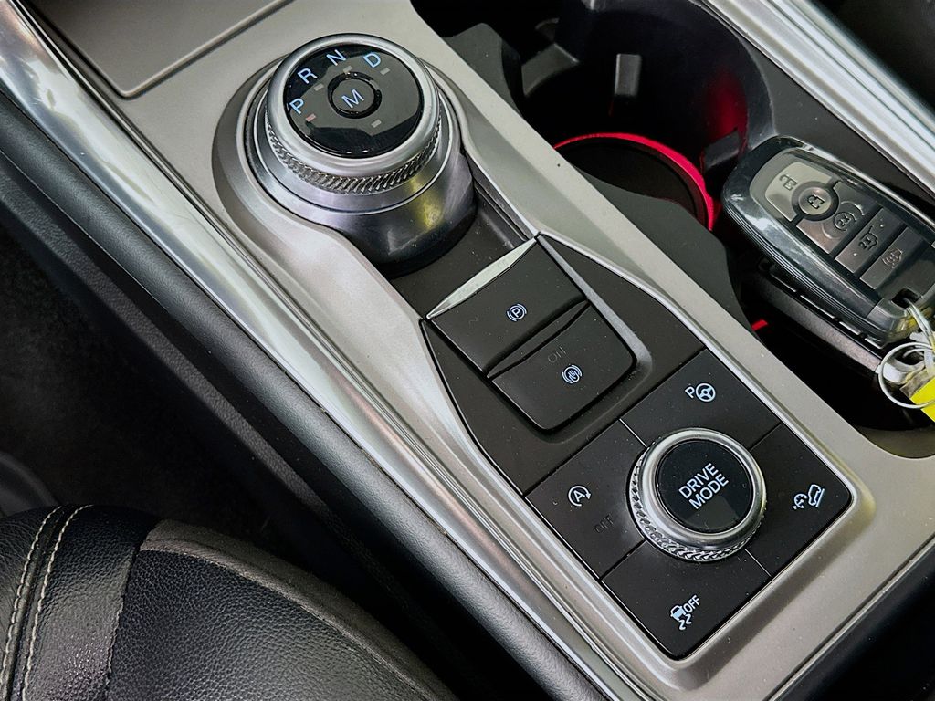 Thumbnail: 2020 Ford Explorer - 23