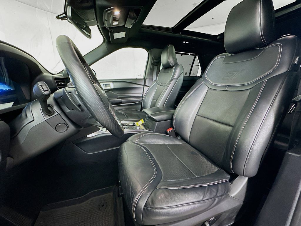 Thumbnail: 2020 Ford Explorer - 11