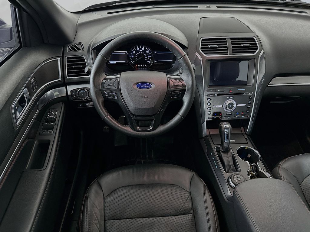Thumbnail: 2018 Ford Explorer - 10