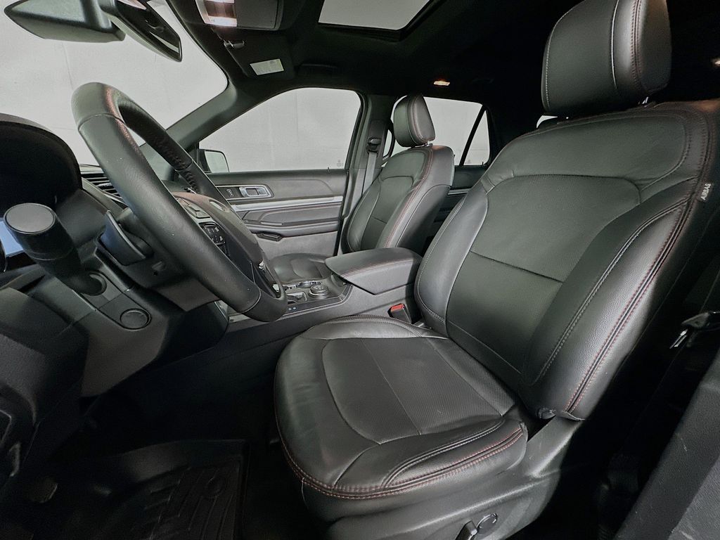 Thumbnail: 2018 Ford Explorer - 11