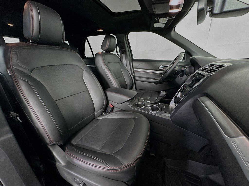 Thumbnail: 2018 Ford Explorer - 12