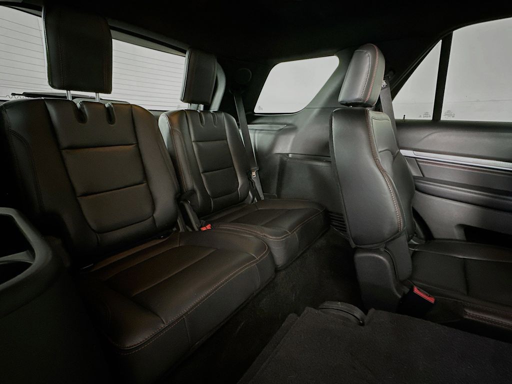 Thumbnail: 2018 Ford Explorer - 35