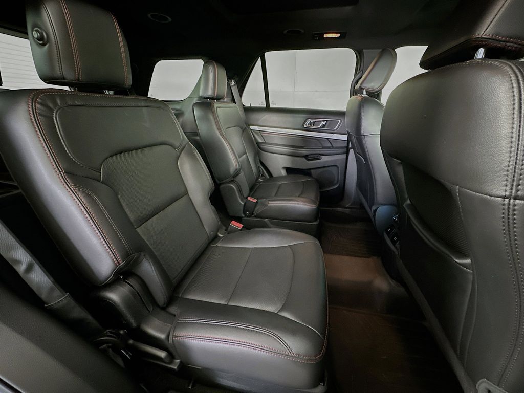 Thumbnail: 2018 Ford Explorer - 33