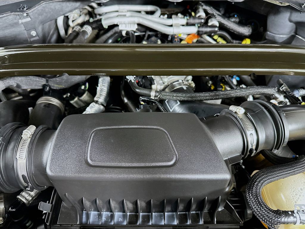 Thumbnail: 2021 Ford Explorer - 9