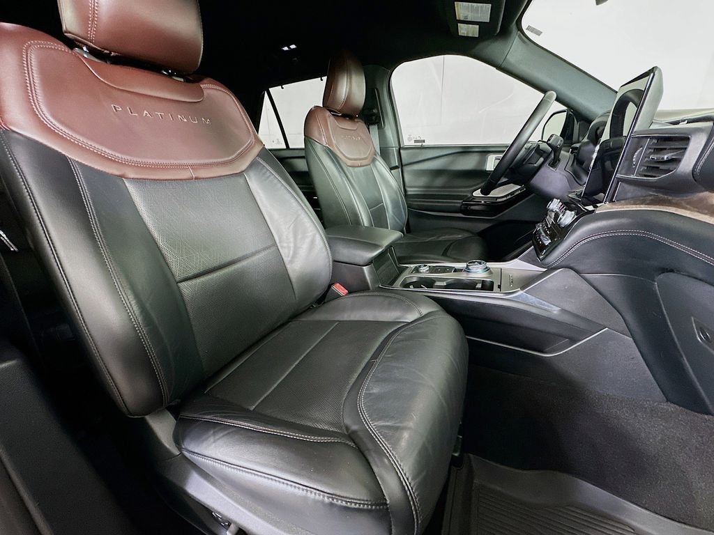 Thumbnail: 2021 Ford Explorer - 12