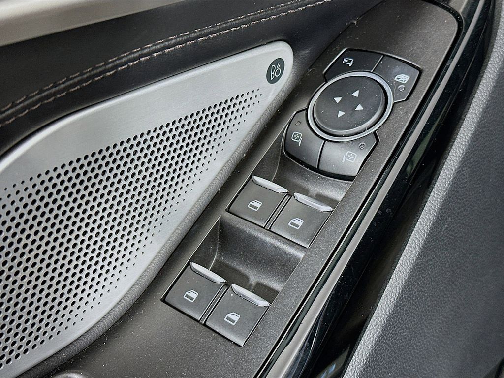 Thumbnail: 2021 Ford Explorer - 30