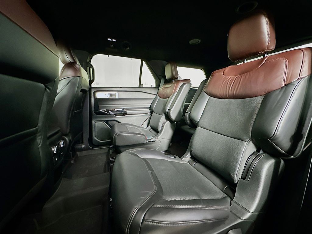 Thumbnail: 2021 Ford Explorer - 13