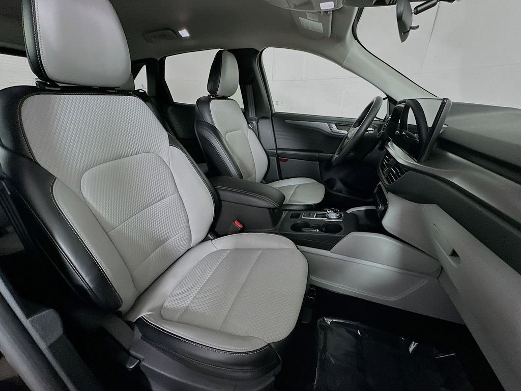 Thumbnail: 2024 Ford Escape - 11