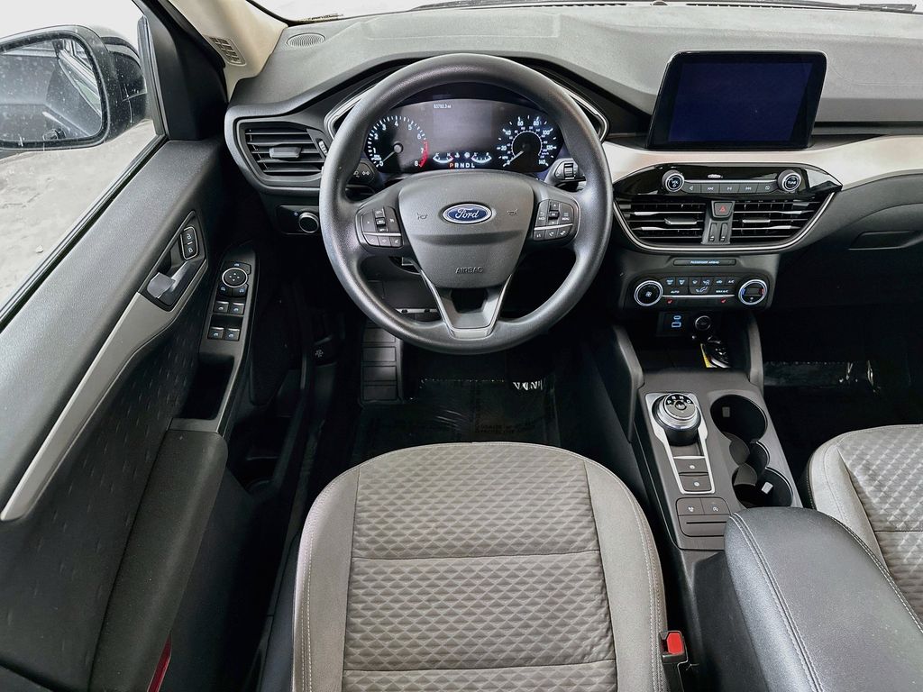 Thumbnail: 2020 Ford Escape - 10