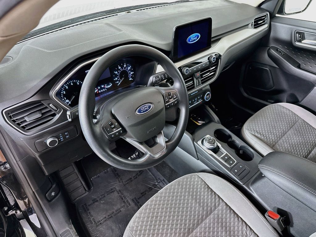 Thumbnail: 2020 Ford Escape - 2