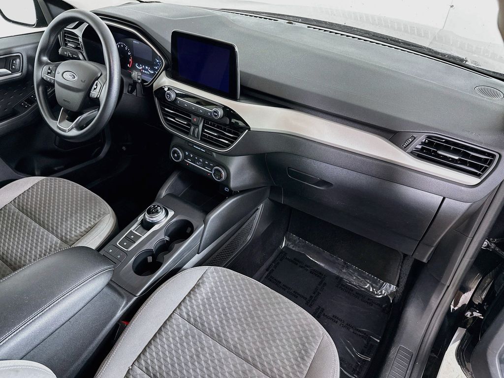 Thumbnail: 2020 Ford Escape - 32