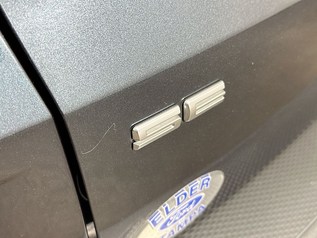 Thumbnail: 2022 Ford Escape - 7