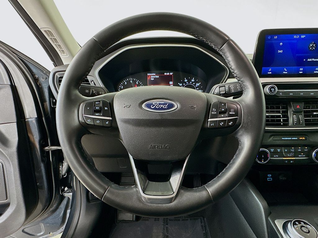 Thumbnail: 2022 Ford Escape - 15