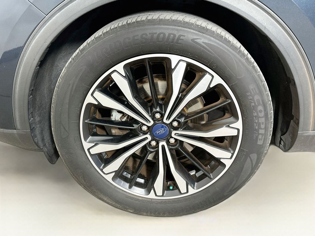 Thumbnail: 2022 Ford Escape - 8