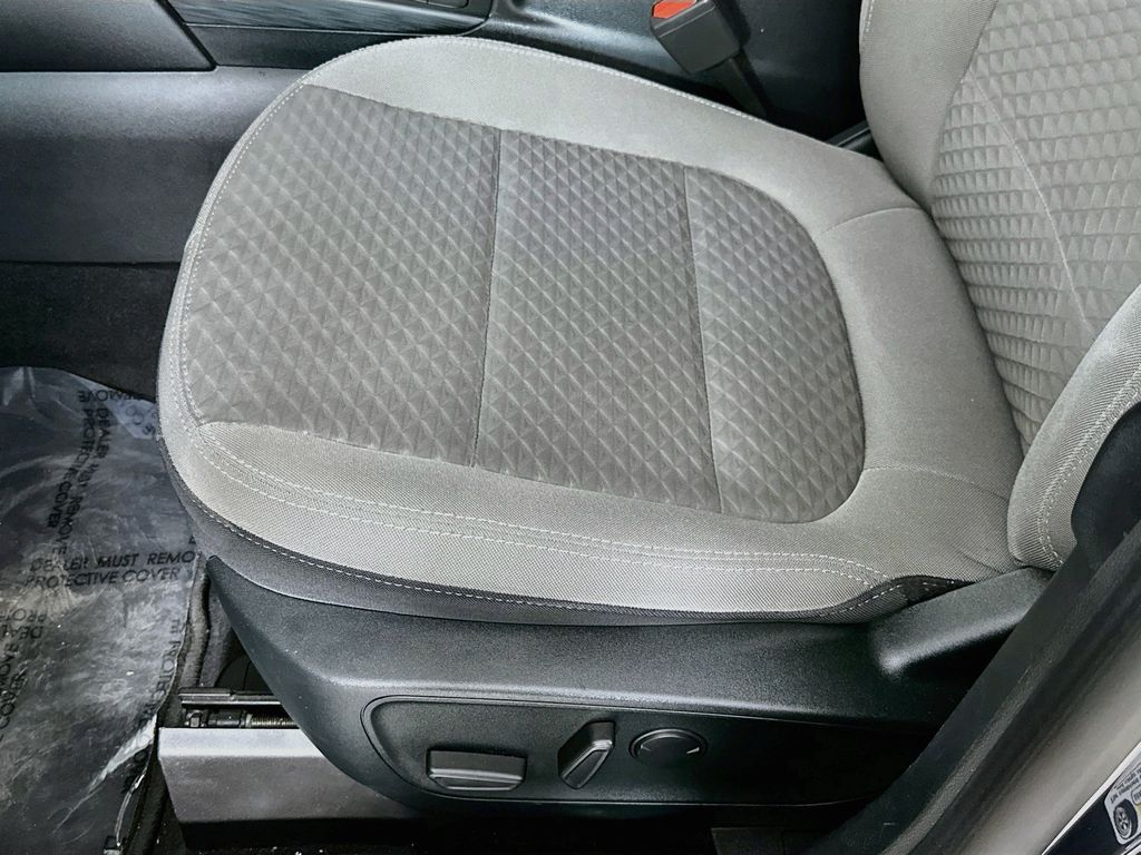 Thumbnail: 2022 Ford Escape - 31