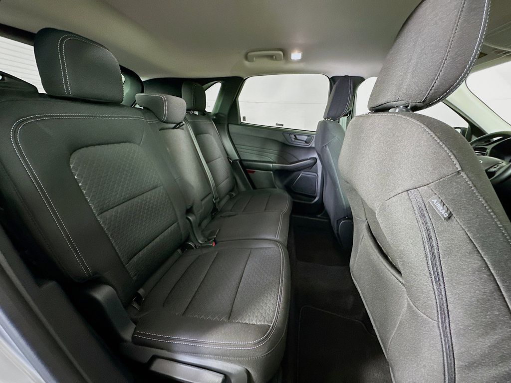 Thumbnail: 2024 Ford Escape - 31