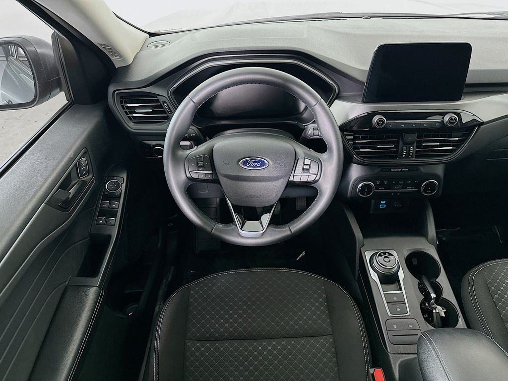 Thumbnail: 2023 Ford Escape - 10