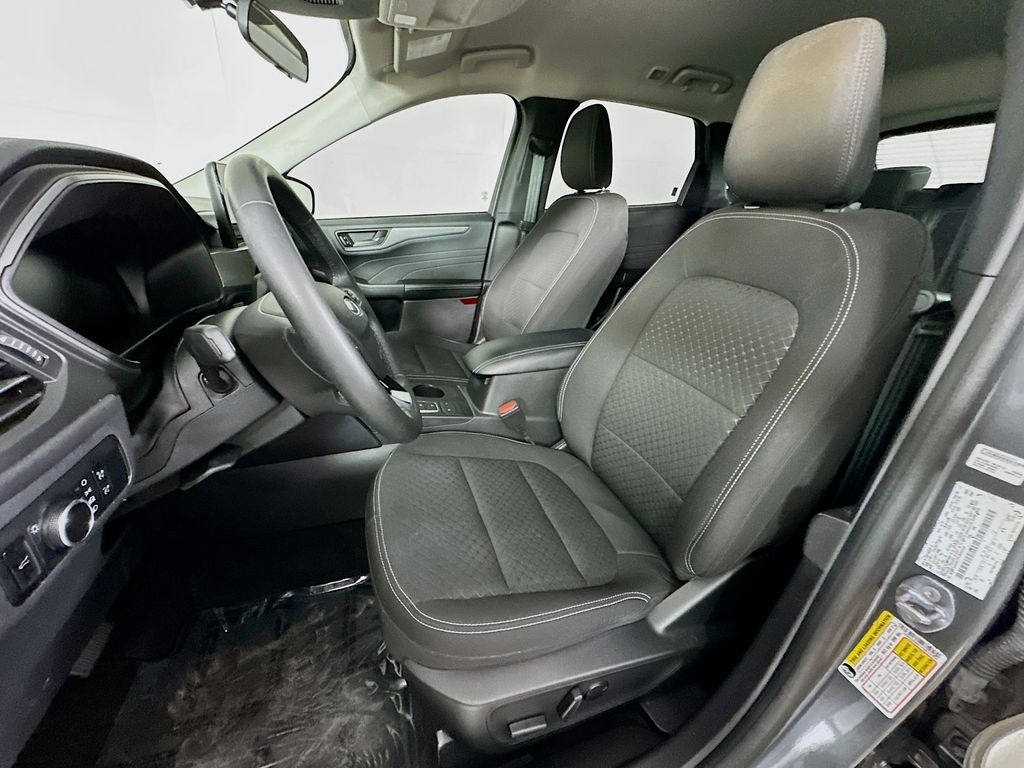 Thumbnail: 2023 Ford Escape - 11