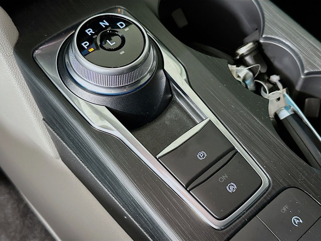 Thumbnail: 2025 Ford Escape - 17