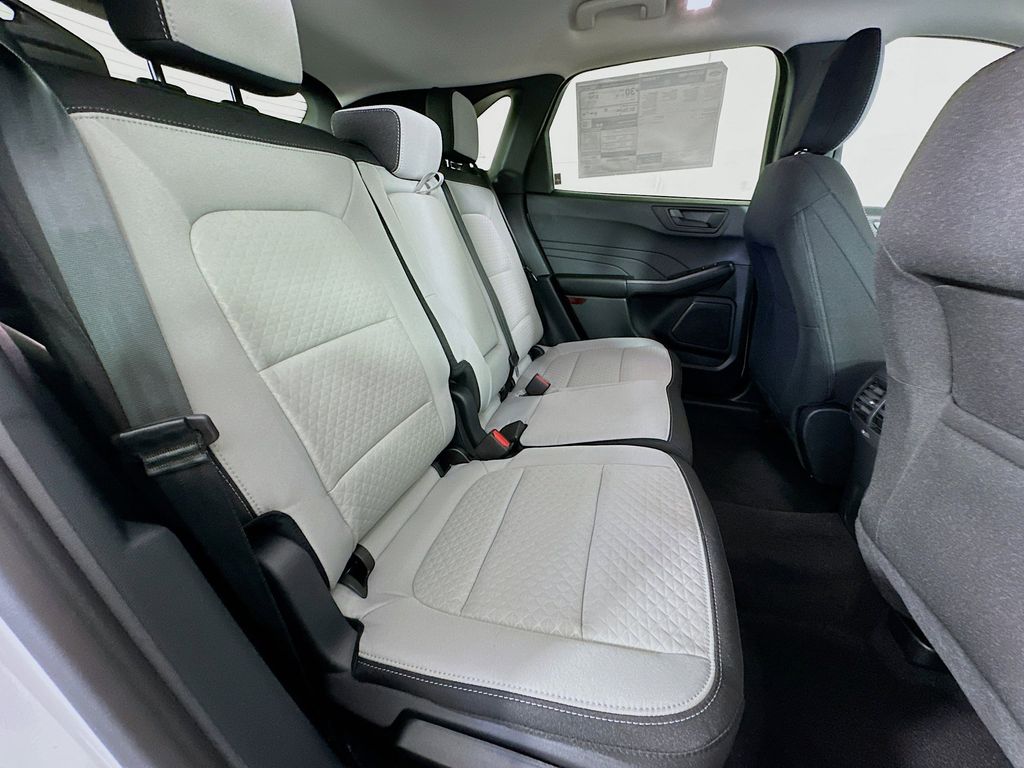 Thumbnail: 2025 Ford Escape - 31