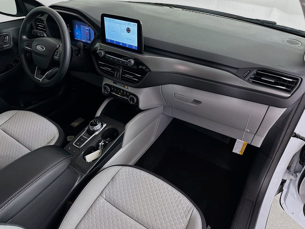 Thumbnail: 2025 Ford Escape - 32