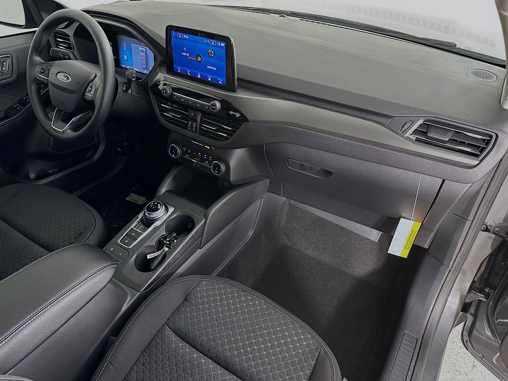 Thumbnail: 2025 Ford Escape - 32