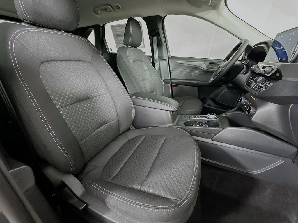 Thumbnail: 2025 Ford Escape - 12