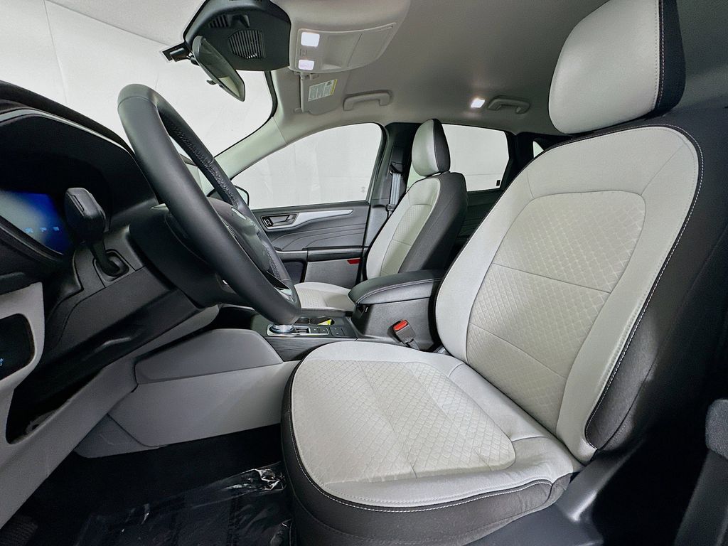 Thumbnail: 2024 Ford Escape - 11