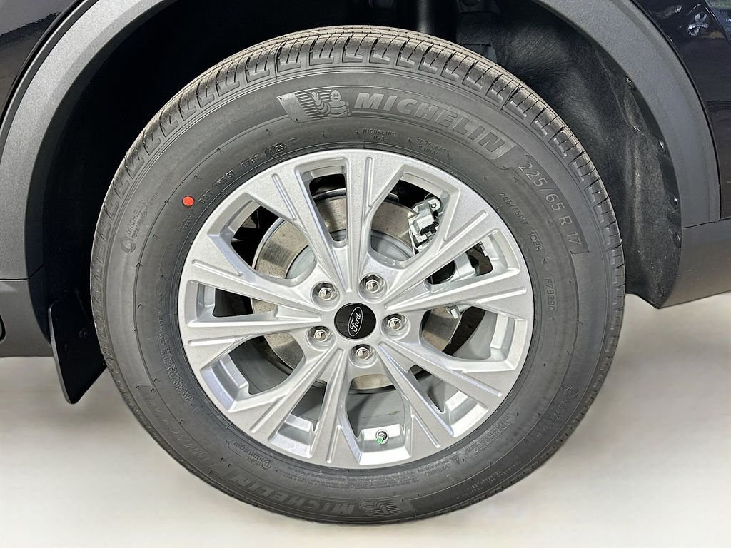 Thumbnail: 2026 Ford Escape - 8