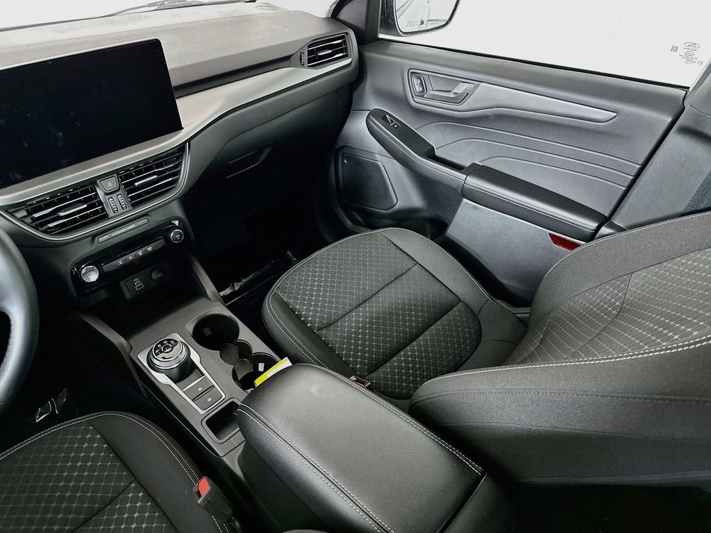 Thumbnail: 2025 Ford Escape - 17