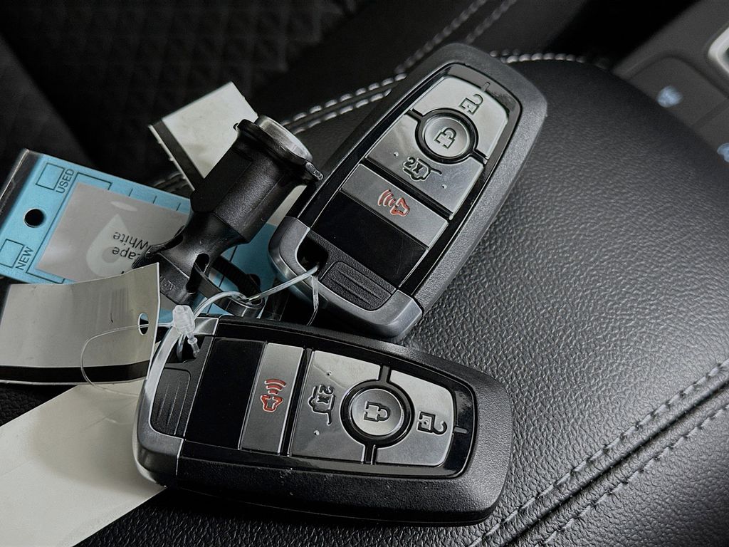 Thumbnail: 2025 Ford Escape - 19