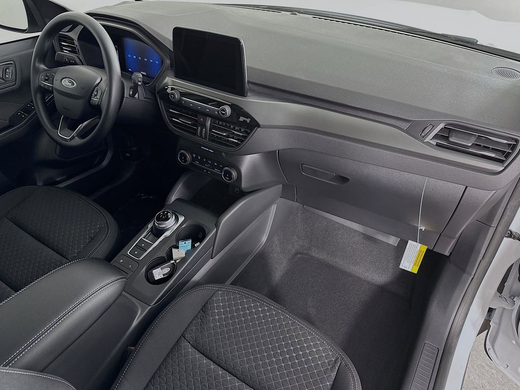 Thumbnail: 2025 Ford Escape - 31