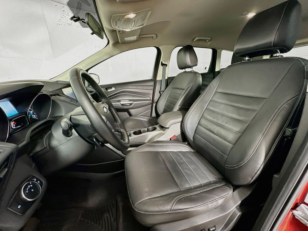 Thumbnail: 2015 Ford Escape - 10