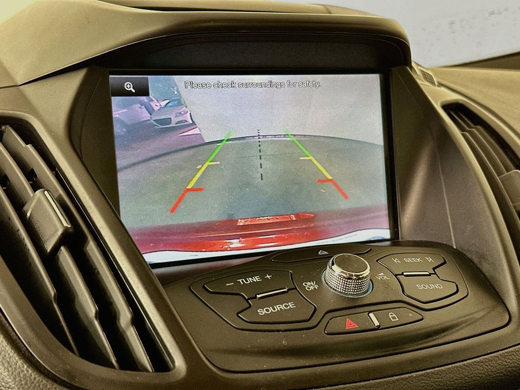 Thumbnail: 2015 Ford Escape - 28