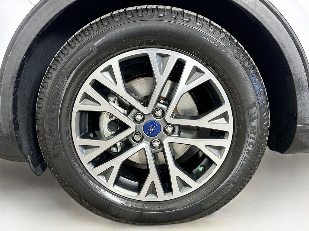 Thumbnail: 2020 Ford Escape - 8