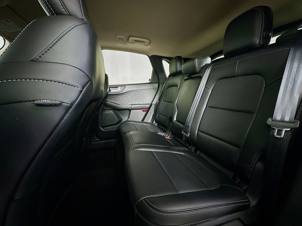 Thumbnail: 2020 Ford Escape - 22