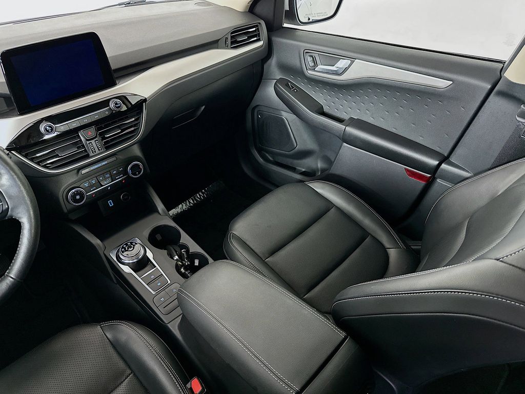 Thumbnail: 2020 Ford Escape - 14