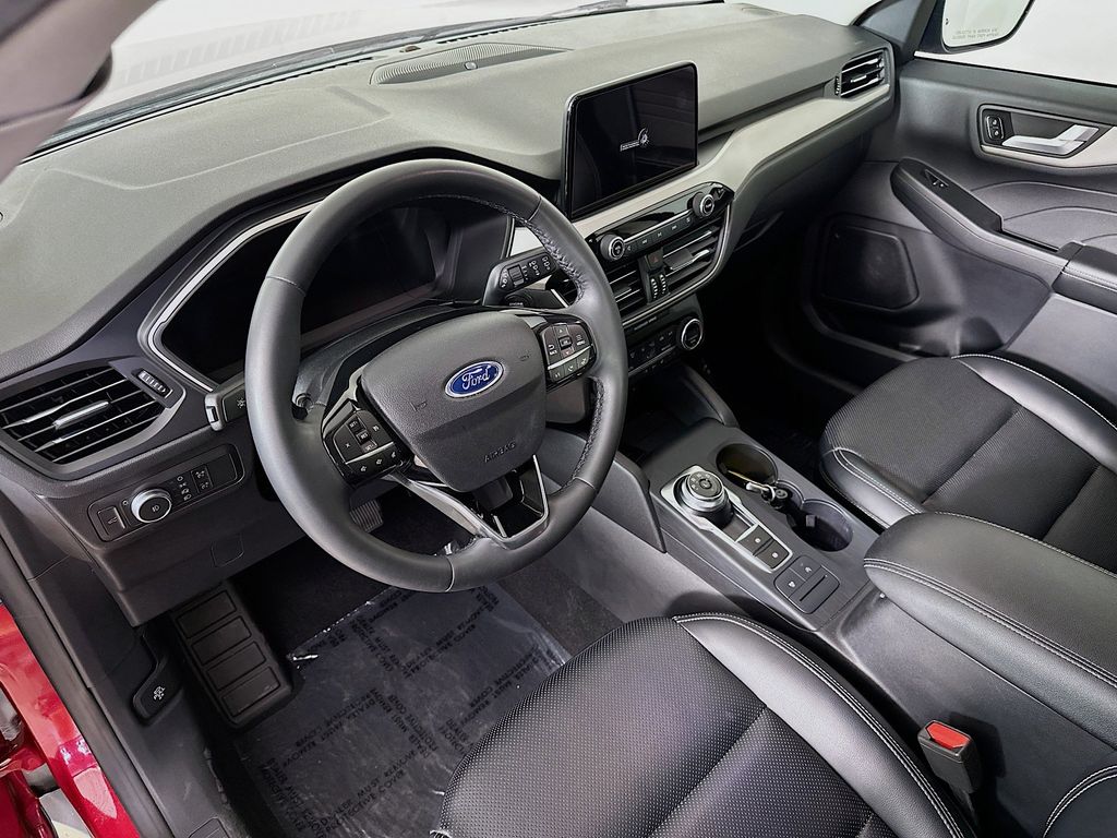 Thumbnail: 2021 Ford Escape - 2