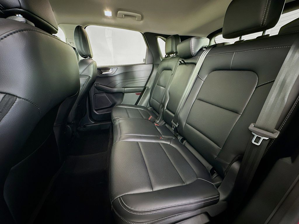 Thumbnail: 2021 Ford Escape - 13