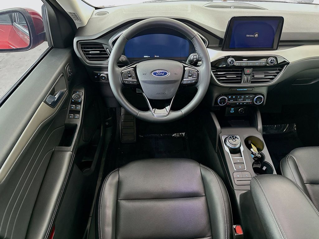 Thumbnail: 2021 Ford Escape - 10