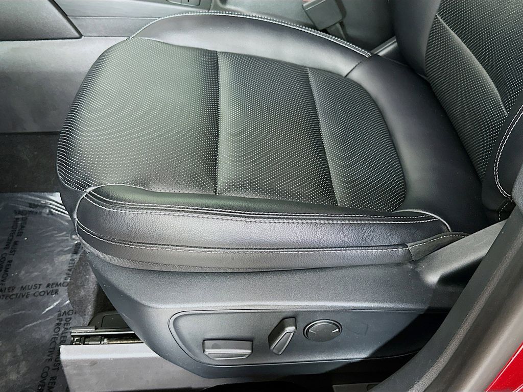 Thumbnail: 2021 Ford Escape - 30