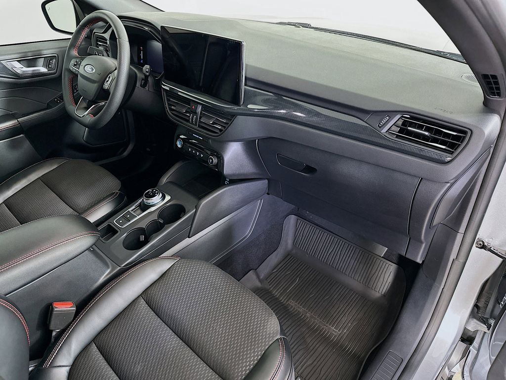 Thumbnail: 2023 Ford Escape - 34