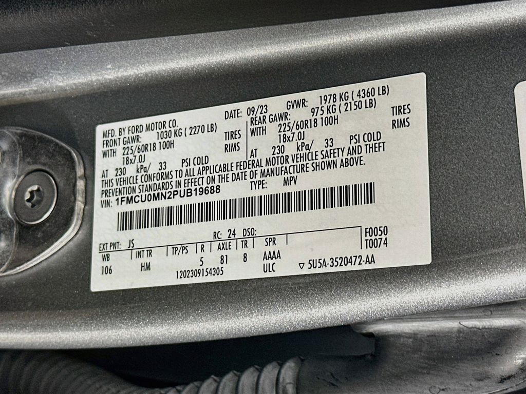 Thumbnail: 2023 Ford Escape - 21