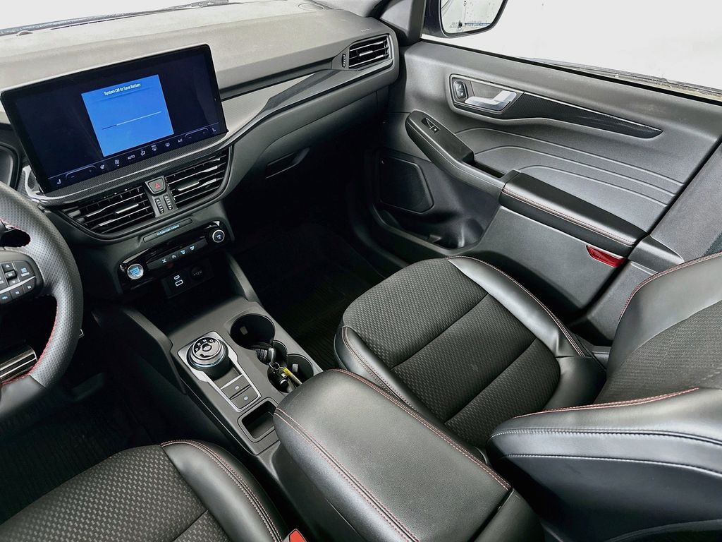 Thumbnail: 2023 Ford Escape - 14