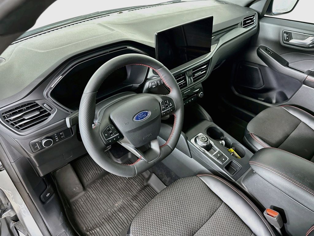 Thumbnail: 2023 Ford Escape - 2