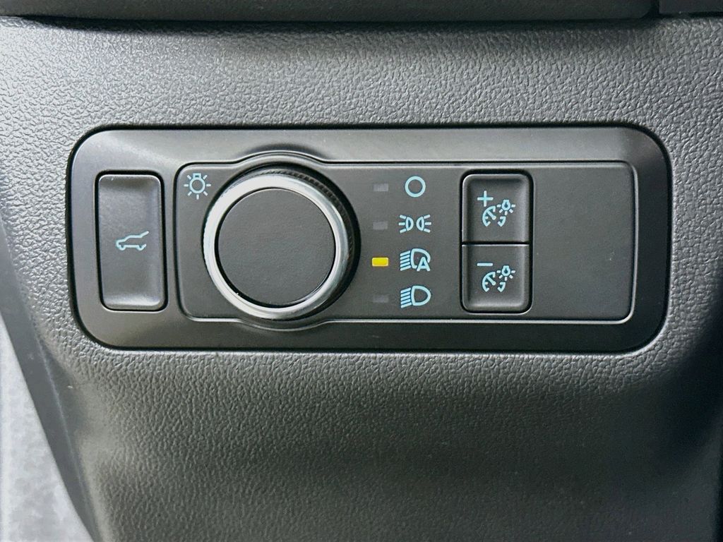 Thumbnail: 2023 Ford Escape - 26