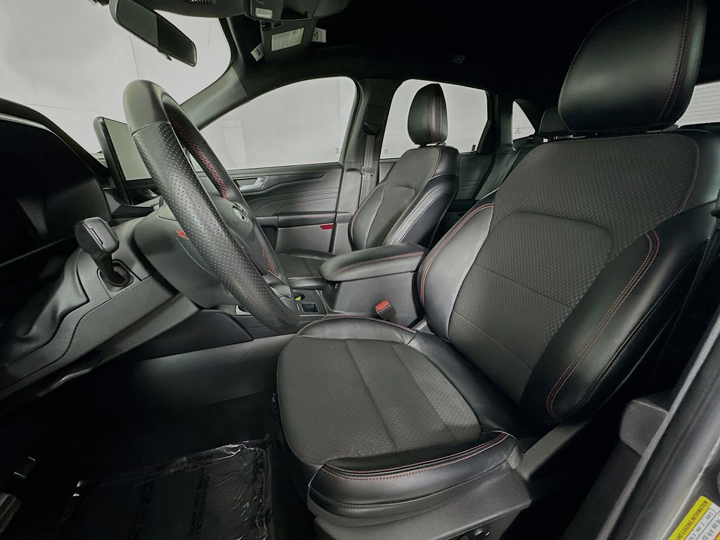Thumbnail: 2023 Ford Escape - 11