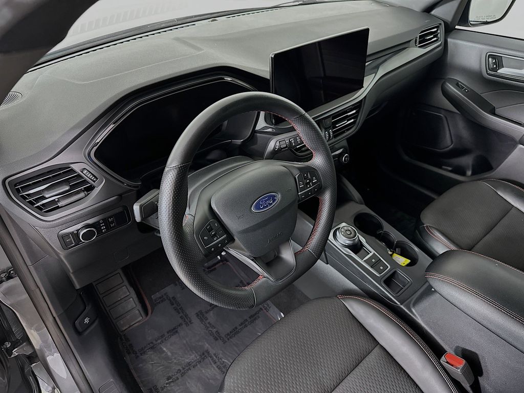Thumbnail: 2023 Ford Escape - 2